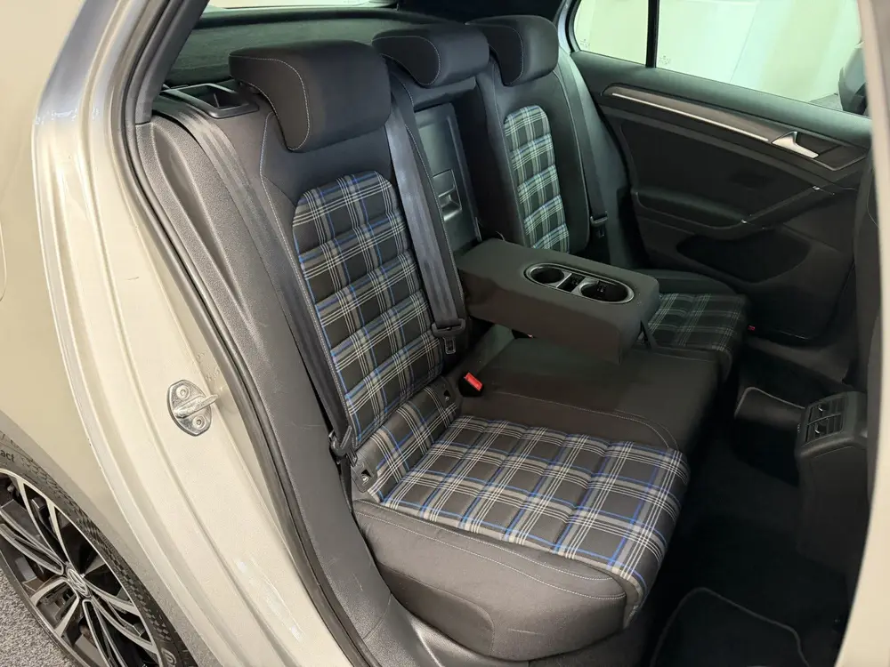VOLKSWAGEN GOLF 1.4 eHYBRID GTE NAVIGATIE ADAPTIVE CRUISE CO uit 2020, foto 18