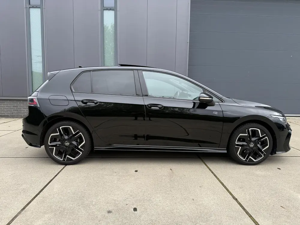 Volkswagen Golf 1.5 eTSI R-Line Edition | PANO | HUD | Harma uit 2024, foto 10