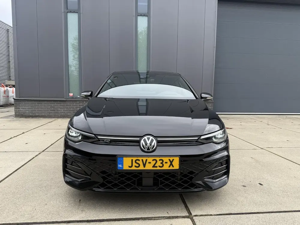 Volkswagen Golf 1.5 eTSI R-Line Edition | PANO | HUD | Harma uit 2024, foto 3