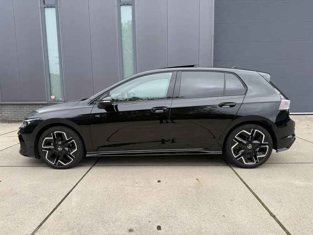 Volkswagen Golf 1.5 eTSI R-Line Edition | PANO | HUD | Harma uit 2024, foto 5