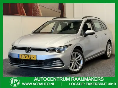 Volkswagen Golf 1.0 eTSI LIFE NAVIGATIE ADAPTIVE CRU uit 2023