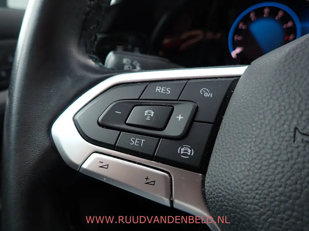Volkswagen Golf 1.0TSI / ACC / CARPLAY / PDC / 19'' uit 2022, foto 14