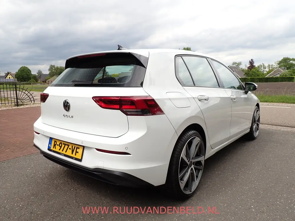 Volkswagen Golf 1.0TSI / ACC / CARPLAY / PDC / 19'' uit 2022, foto 4