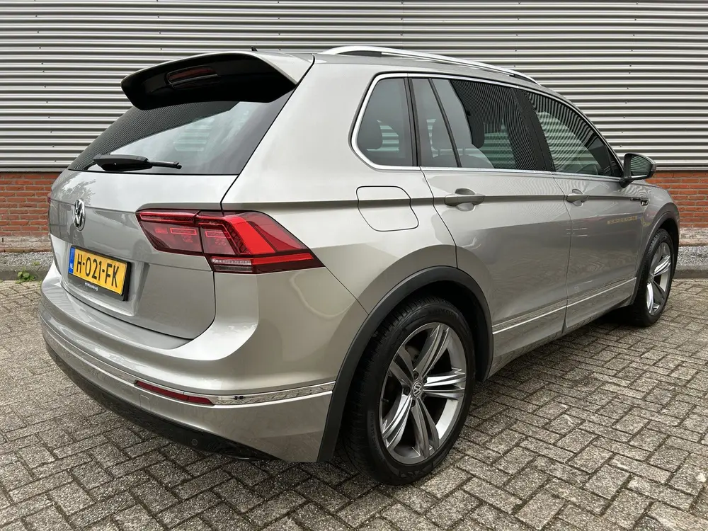 Volkswagen Tiguan 1.5 TSI Comfortline Business | R-Line | Tr uit 2020, foto 4