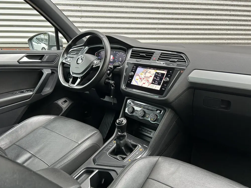 Volkswagen Tiguan 1.5 TSI Comfortline Business | R-Line | Tr uit 2020, foto 5