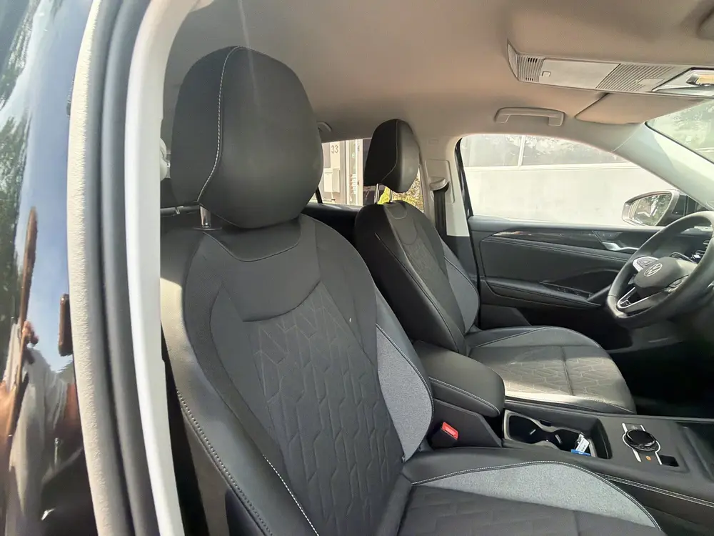 Volkswagen Tiguan 1.5 eTSI 7-traps automaat 360 camera trekh uit 2025, foto 19
