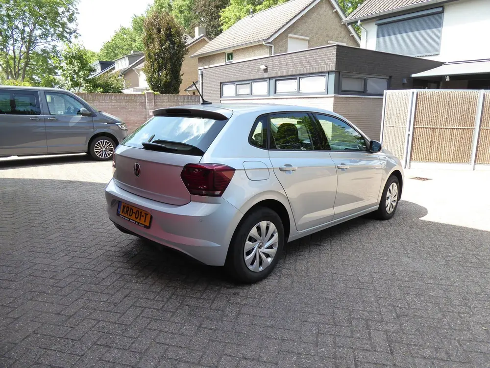 Volkswagen POLO 1.0 TSI Comfortline Business uit 2021, foto 4
