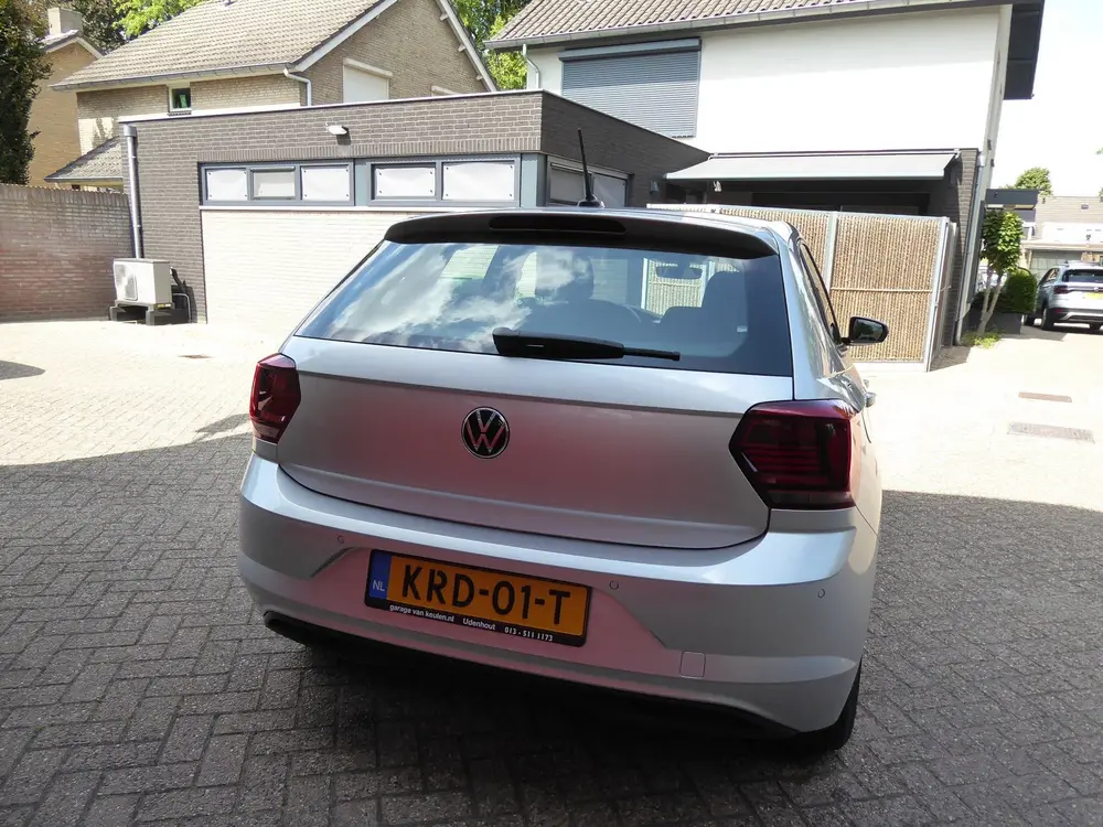 Volkswagen POLO 1.0 TSI Comfortline Business uit 2021, foto 8