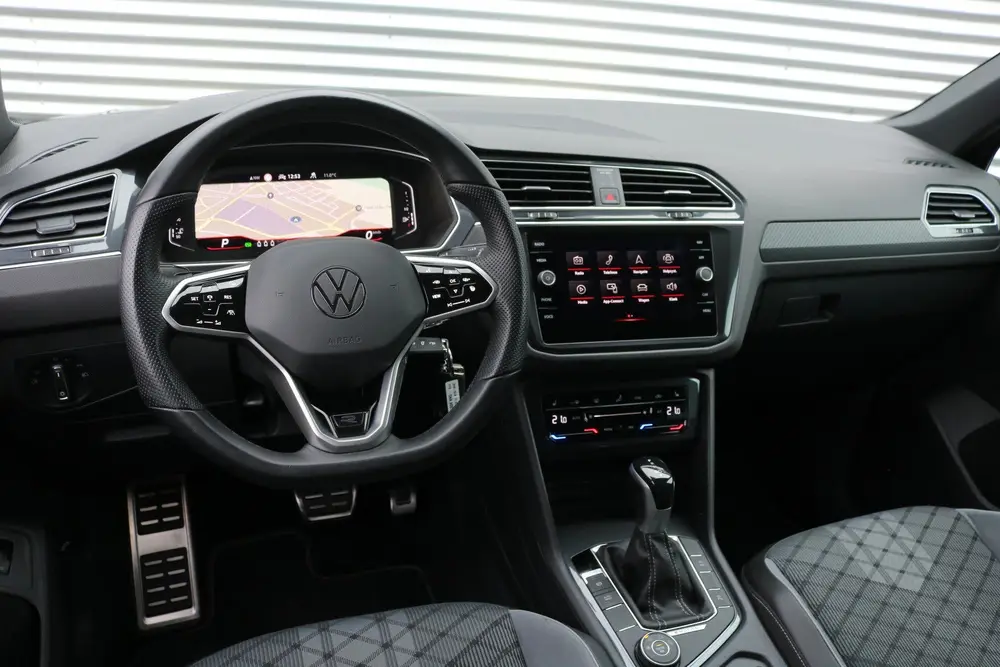Volkswagen Tiguan 2.0 TSI 4Motion R-Line Black Style (Panora uit 2021, foto 5