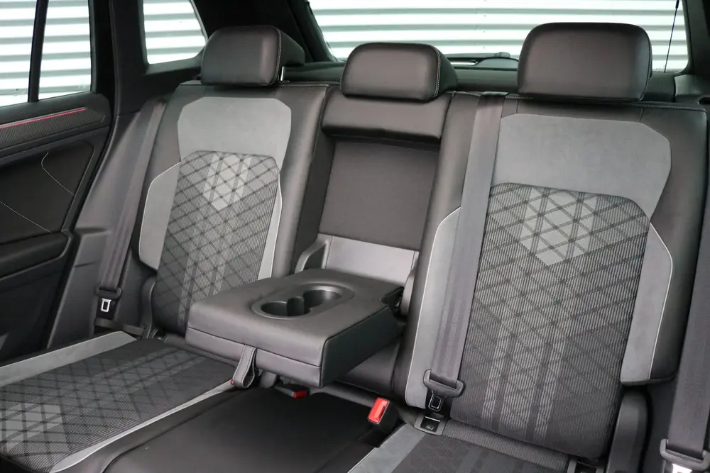 Volkswagen Tiguan 2.0 TSI 4Motion R-Line Black Style (Panora uit 2021, foto 7
