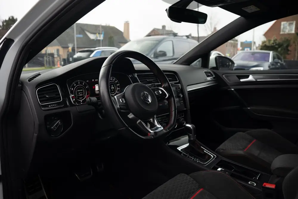 Volkswagen Golf 2.0 TSI GTI uit 2019, foto 14