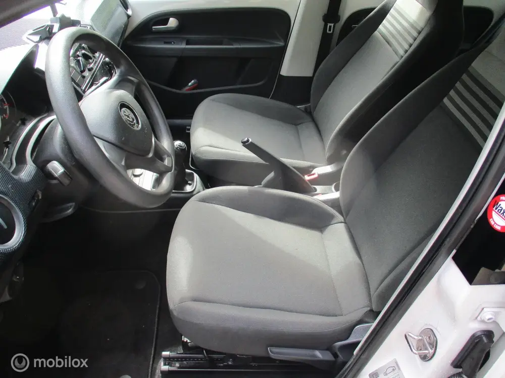 Volkswagen Up! 1.0 BMT move up! uit 2019, foto 8