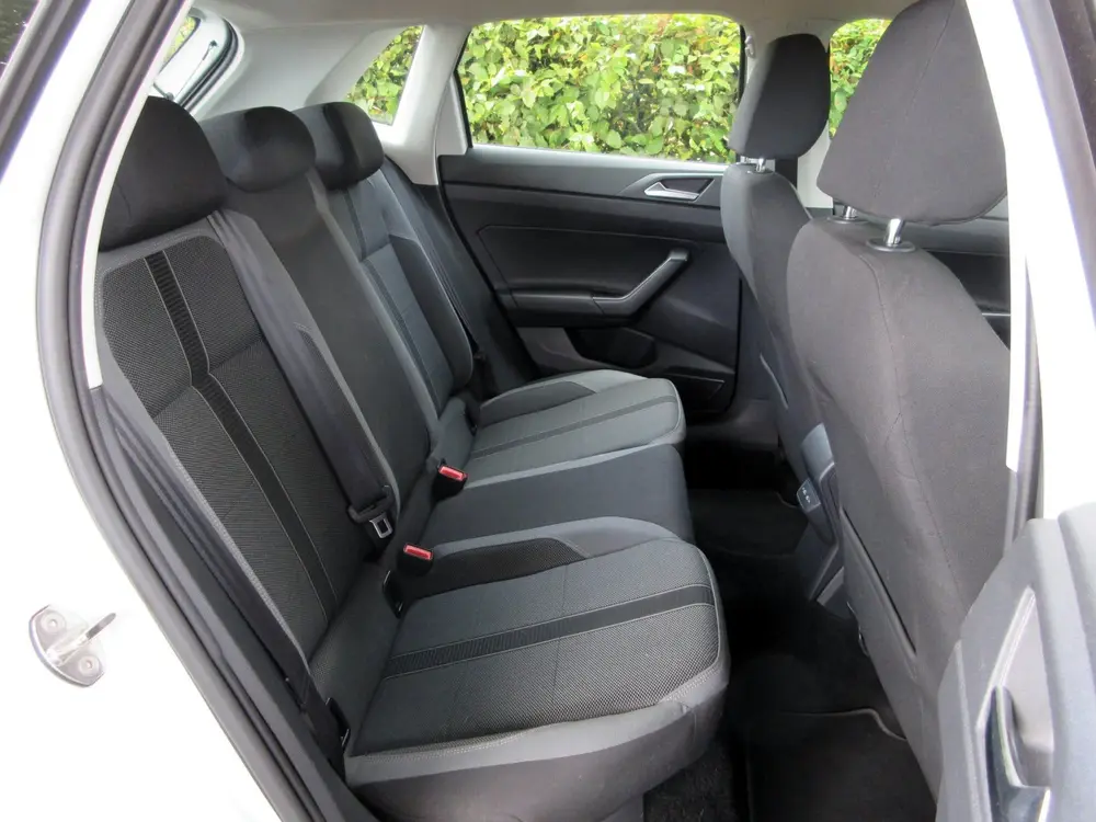 Volkswagen POLO 1.0 TSI Highline Business R Automaat uit 2021, foto 15