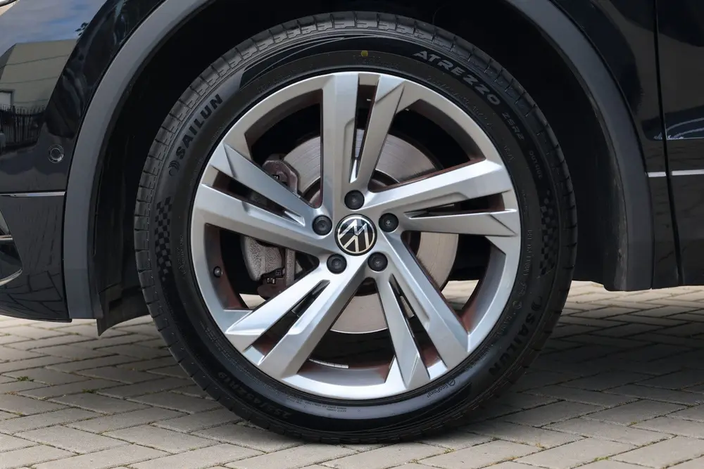 Volkswagen Tiguan 1.4 TSI eHybrid R-Line Business | BTW | PA uit 2023, foto 11