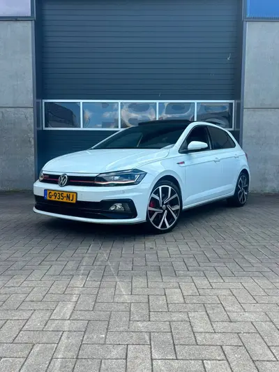 Volkswagen Polo 2.0 TSI 200pk 6-DSG 2019 Wit PANO|CAMERA|NAP uit 2019