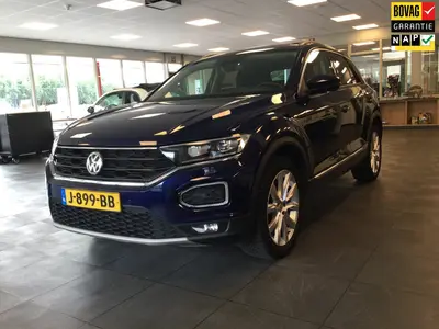 Volkswagen T-Roc 1.5 TSI Sport PDC-CLIMA-CAMERA-PANO-TREKHAA uit 2020