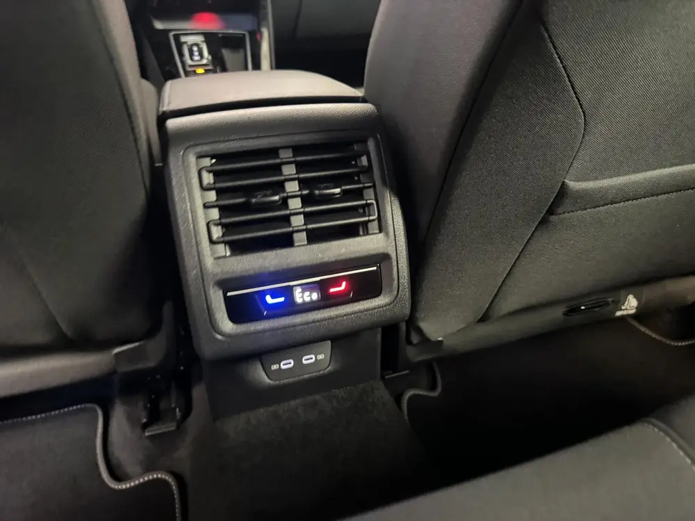 Volkswagen Golf 1.4 eHybrid Style | Achteruitrijcamera | Sto uit 2022, foto 11