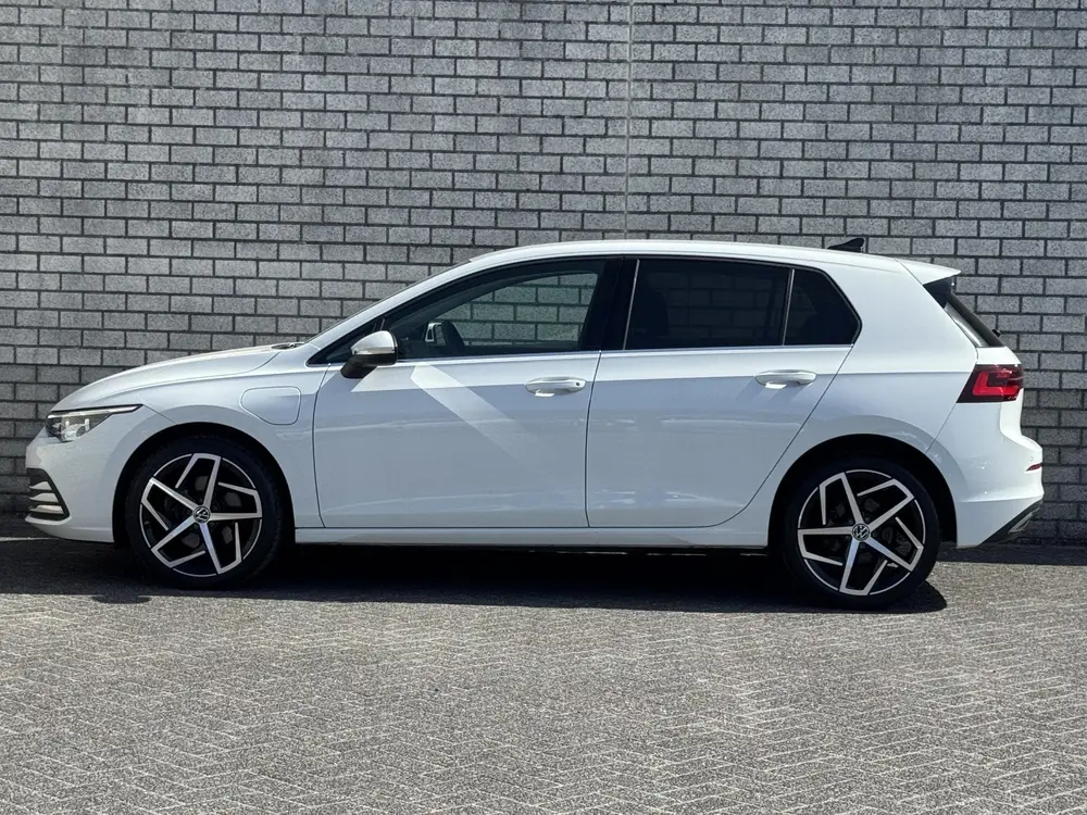 Volkswagen Golf 1.4 eHybrid Style | Achteruitrijcamera | Sto uit 2022, foto 17