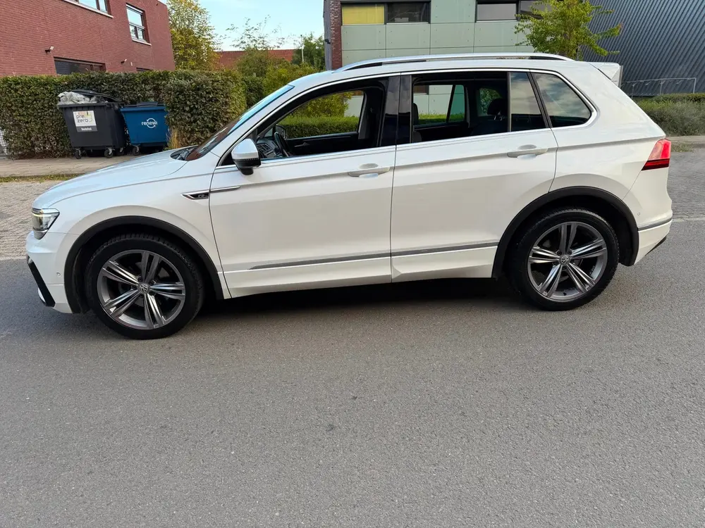 Volkswagen Tiguan 1.5 TSI ACT Highline Business R EXPORT PRI uit 2019, foto 2