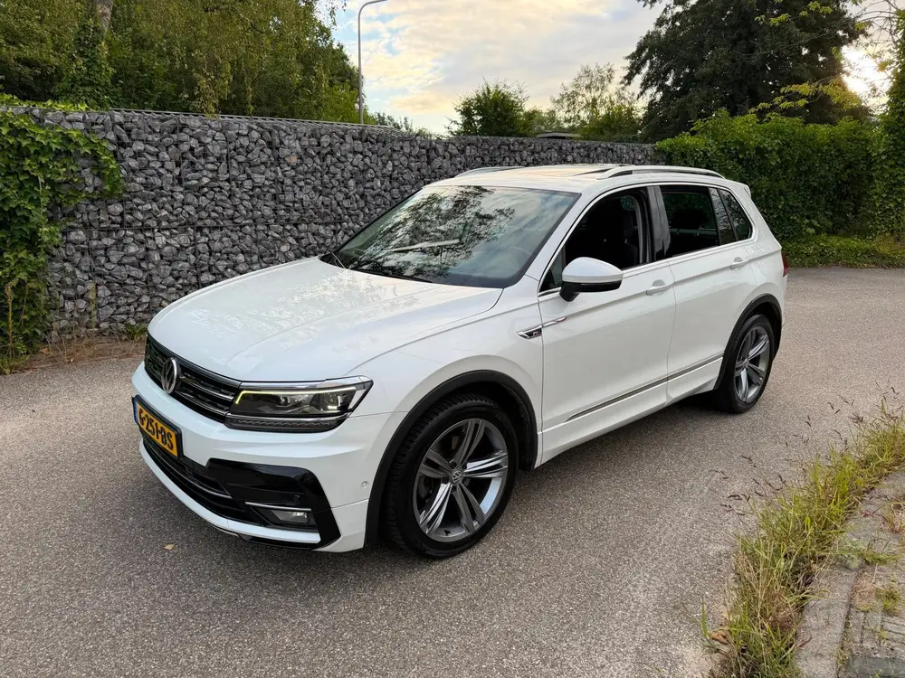 Volkswagen Tiguan 1.5 TSI ACT Highline Business R EXPORT PRI uit 2019, foto 3