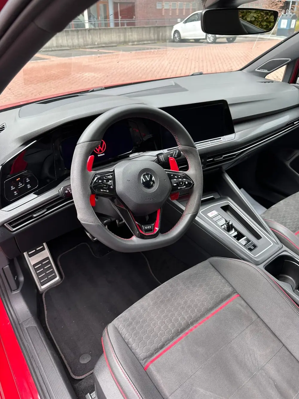 Volkswagen Golf GTI 2.0 TSI 245pk 7-DSG 2020 Rood uit 2020, foto 12