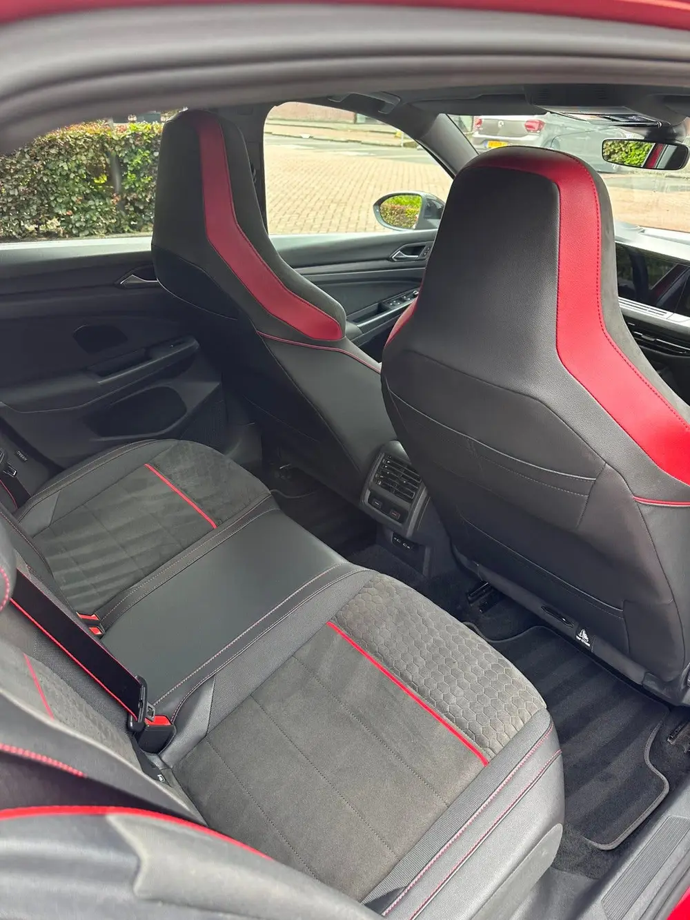 Volkswagen Golf GTI 2.0 TSI 245pk 7-DSG 2020 Rood uit 2020, foto 6
