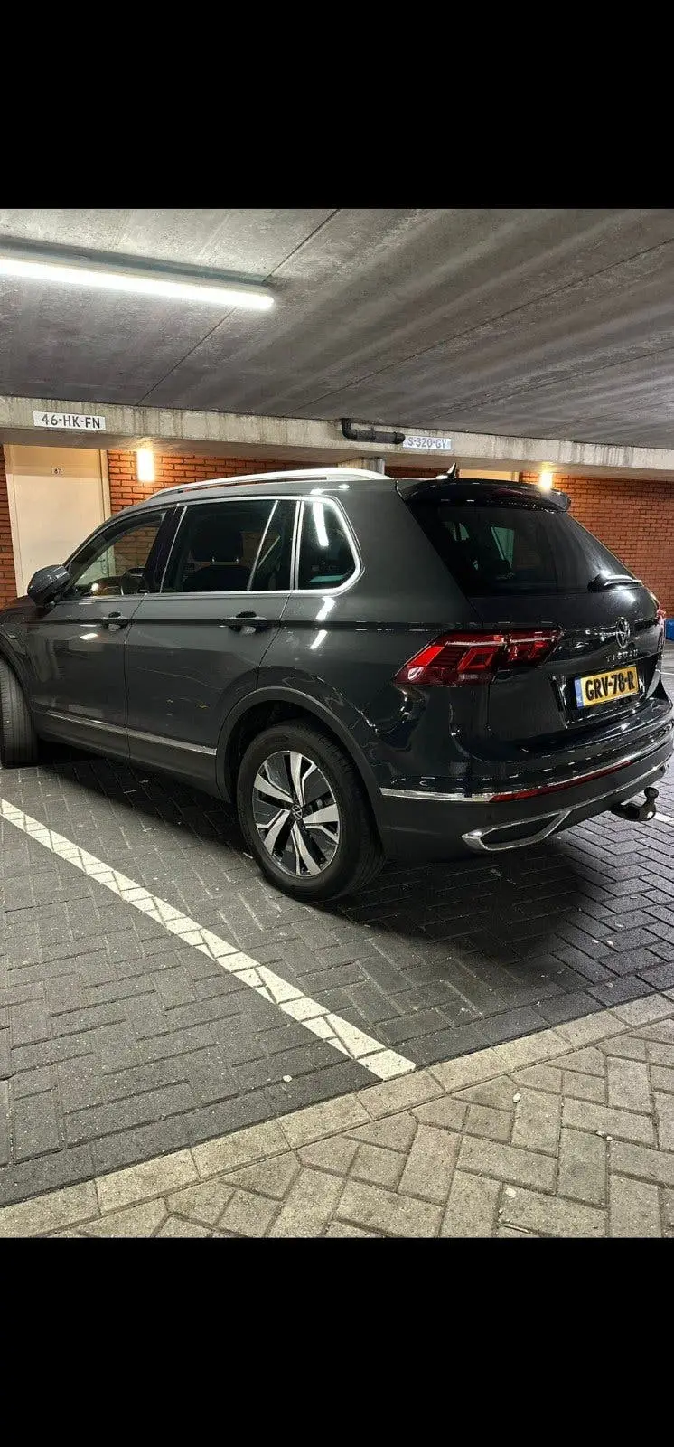 Volkswagen Tiguan 1.4 TSI Ehybrid 2021 Grijs 155000 km uit 2021, foto 8