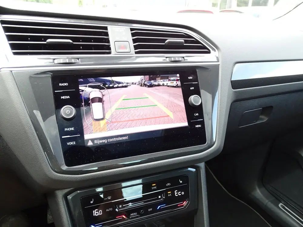 Volkswagen Tiguan 1.4 TSI eHybrid R-Line Business+ uit 2023, foto 18