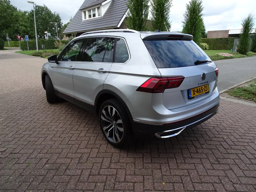 Volkswagen Tiguan 1.4 TSI eHybrid R-Line Business+ uit 2023, foto 9