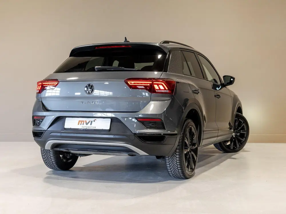 Volkswagen T-Roc Sport / 150pk / Achteruitrij camera / Virtu uit 2022, foto 2