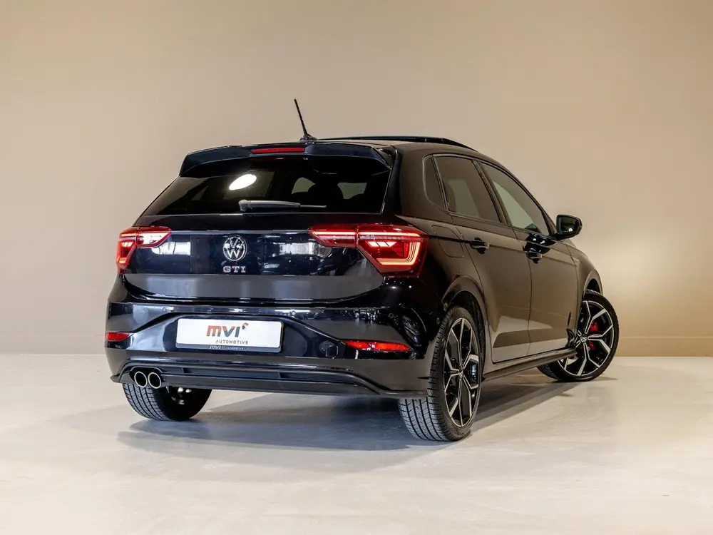 Volkswagen Polo 2.0 TSI GTI NL en BTW auto / Panorama dak / uit 2023, foto 2