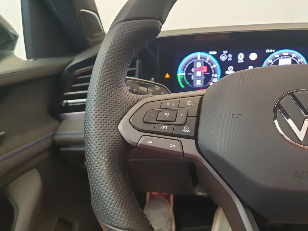 Volkswagen Passat Variant 1.5 eHybrid 272pk DSG/AUT R-Line W uit 2025, foto 12