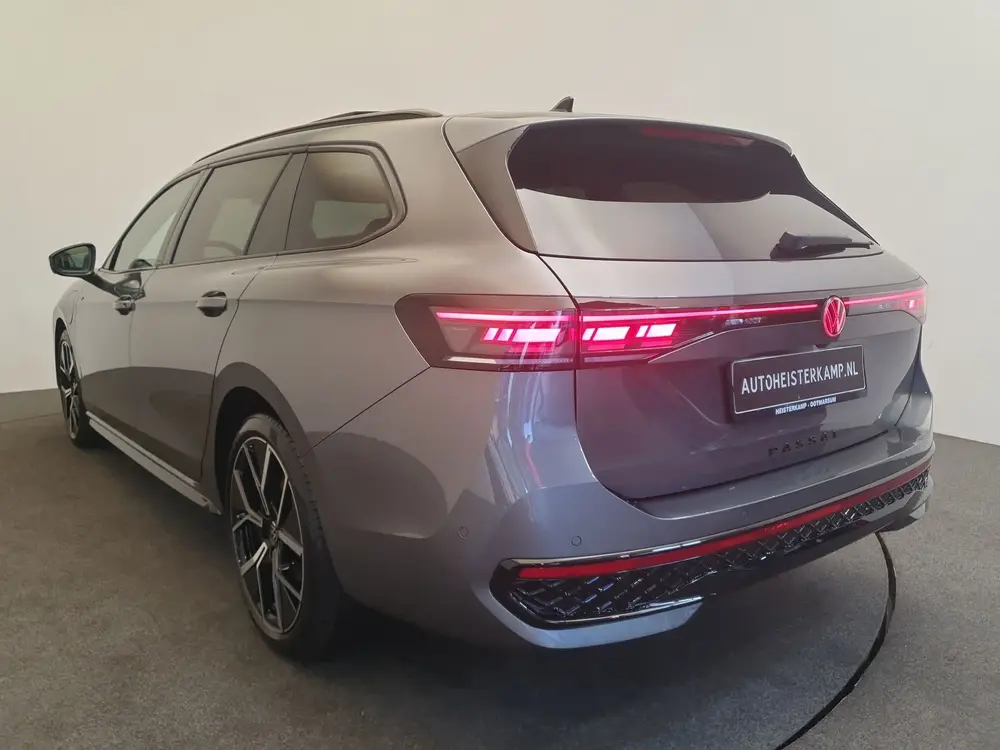 Volkswagen Passat Variant 1.5 eHybrid 272pk DSG/AUT R-Line W uit 2025, foto 8