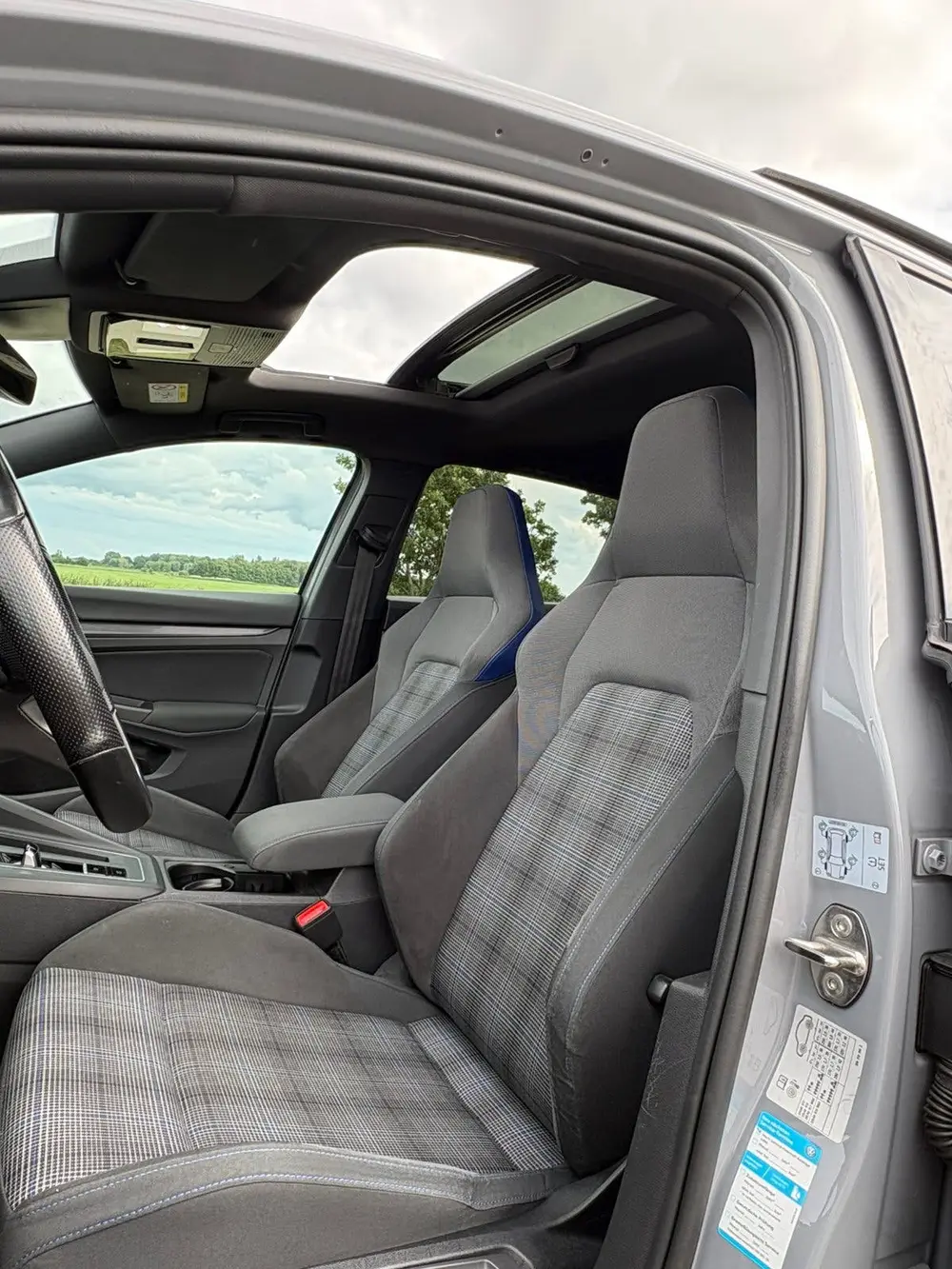Volkswagen Golf 8 GTE Pano Headup IQ Grijs 19inch uit 2020, foto 12