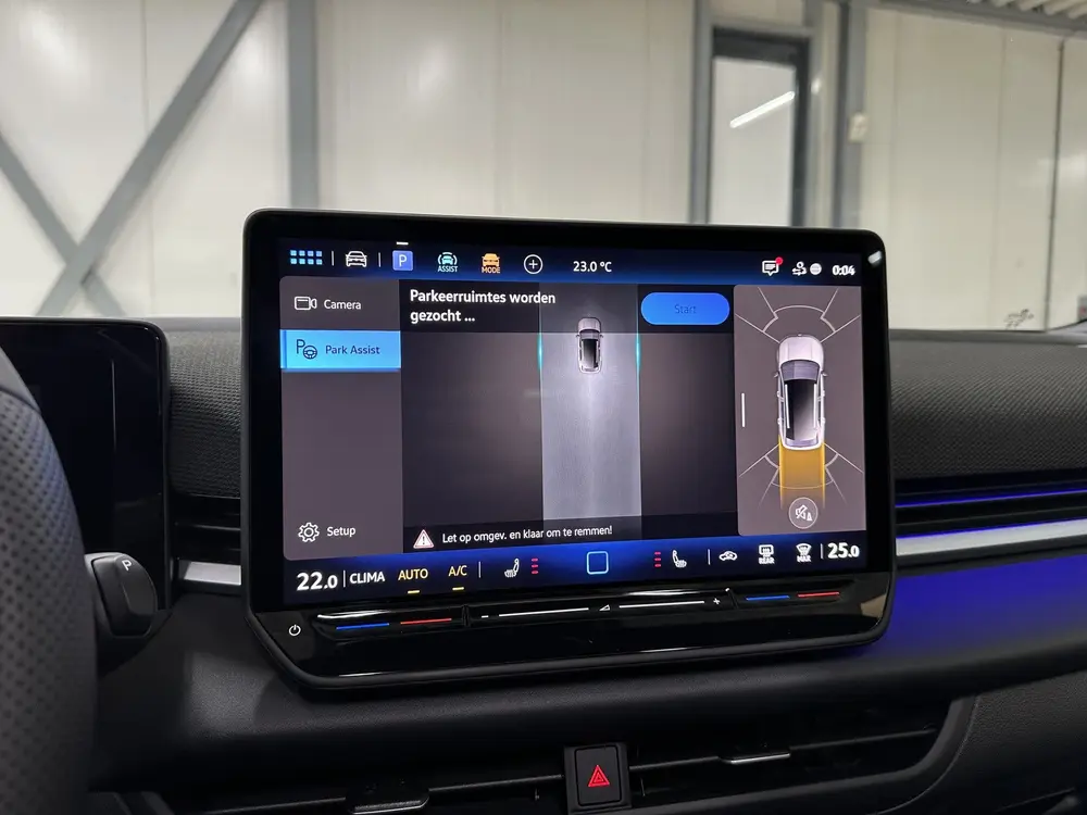 Volkswagen T-Roc 1.5 eTsi R-Line First Edition | Trekhaak | uit 2026, foto 16
