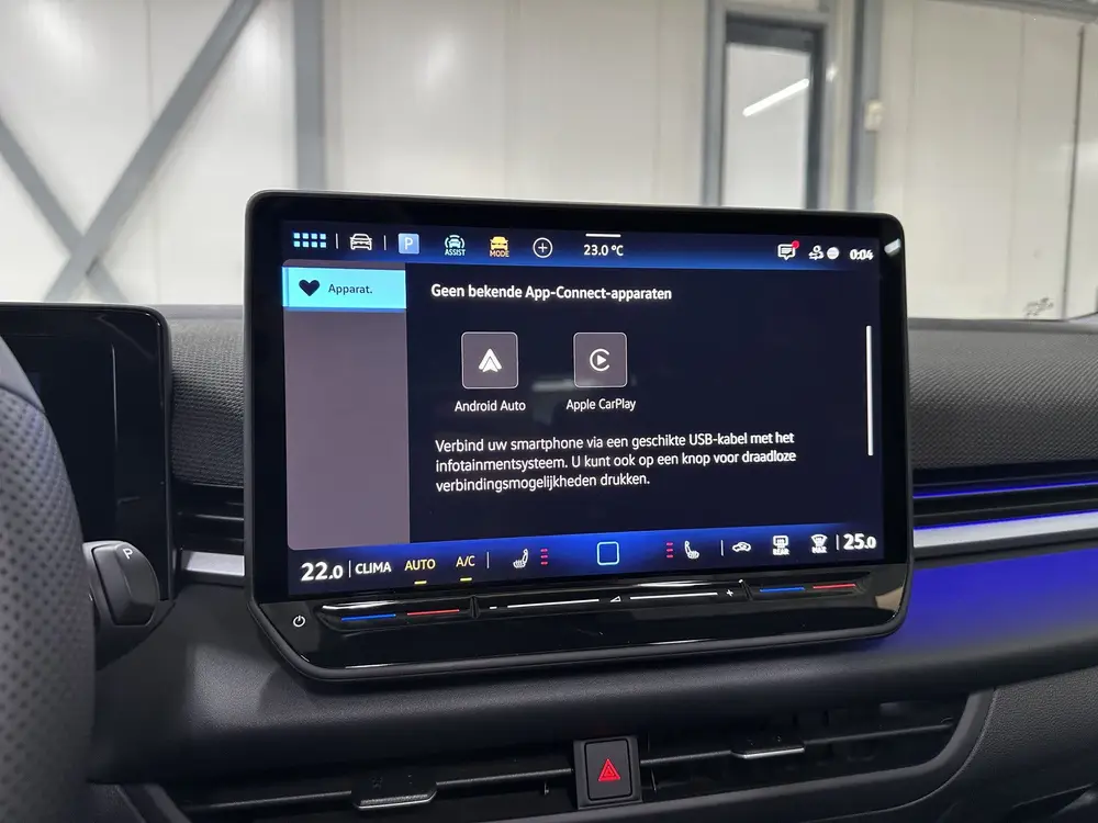 Volkswagen T-Roc 1.5 eTsi R-Line First Edition | Trekhaak | uit 2026, foto 17