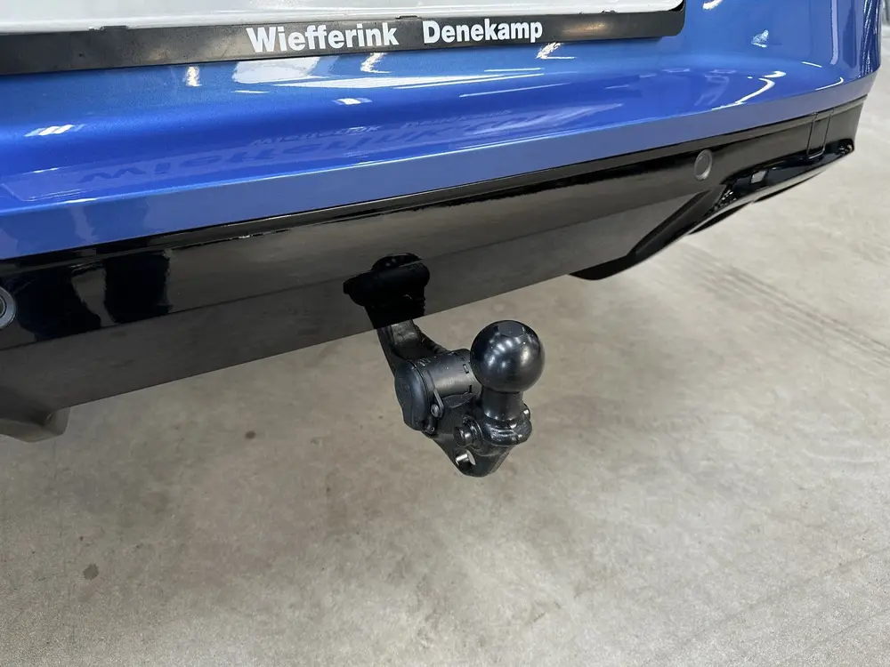 Volkswagen T-Roc 1.5 eTsi R-Line First Edition | Trekhaak | uit 2026, foto 9