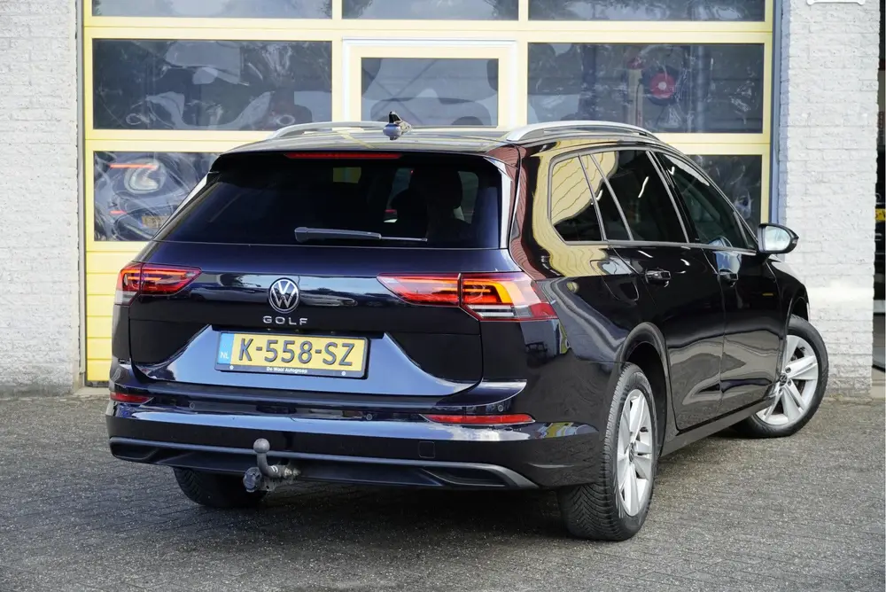 Volkswagen Golf Variant 1.0 TSI Life BJ2021 Lmv 16" | Led V+ uit 2021, foto 4