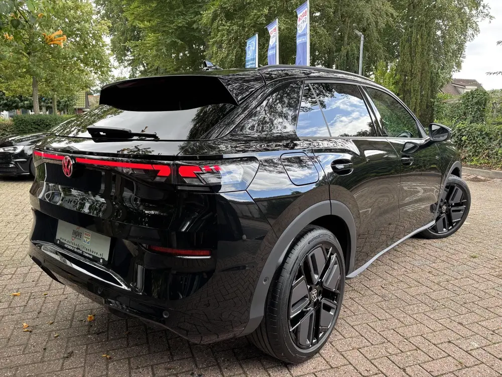 Volkswagen T-Roc 1.5 eTSI DSG R-Line|360 Camera|Head Up|Acc| uit 2026, foto 6