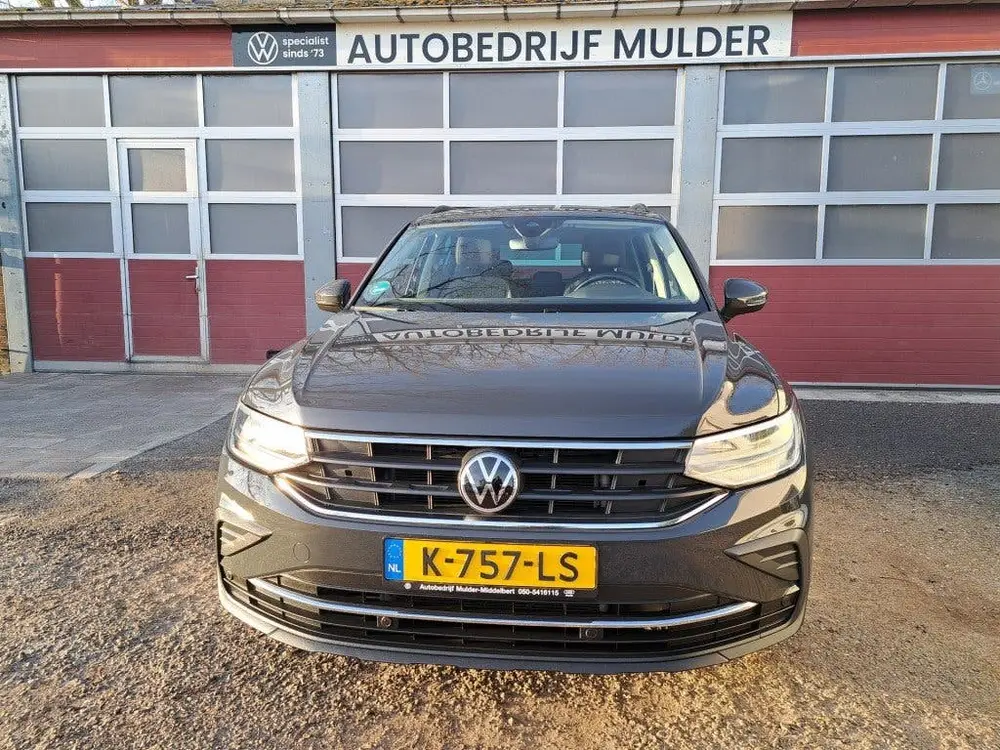 Volkswagen TIGUAN 1.5 TSI 150 Pk Life Business Dsg-7 Ecc Pdc uit 2021, foto 3