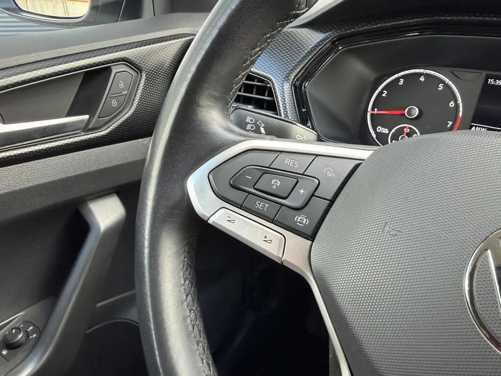 Volkswagen T-Cross 1.0 TSI Life | LED | CarPlay | Adaptive C uit 2023, foto 10