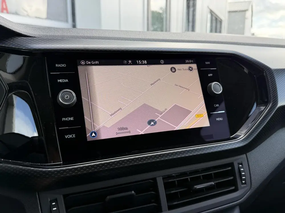 Volkswagen T-Cross 1.0 TSI Life | LED | CarPlay | Adaptive C uit 2023, foto 12