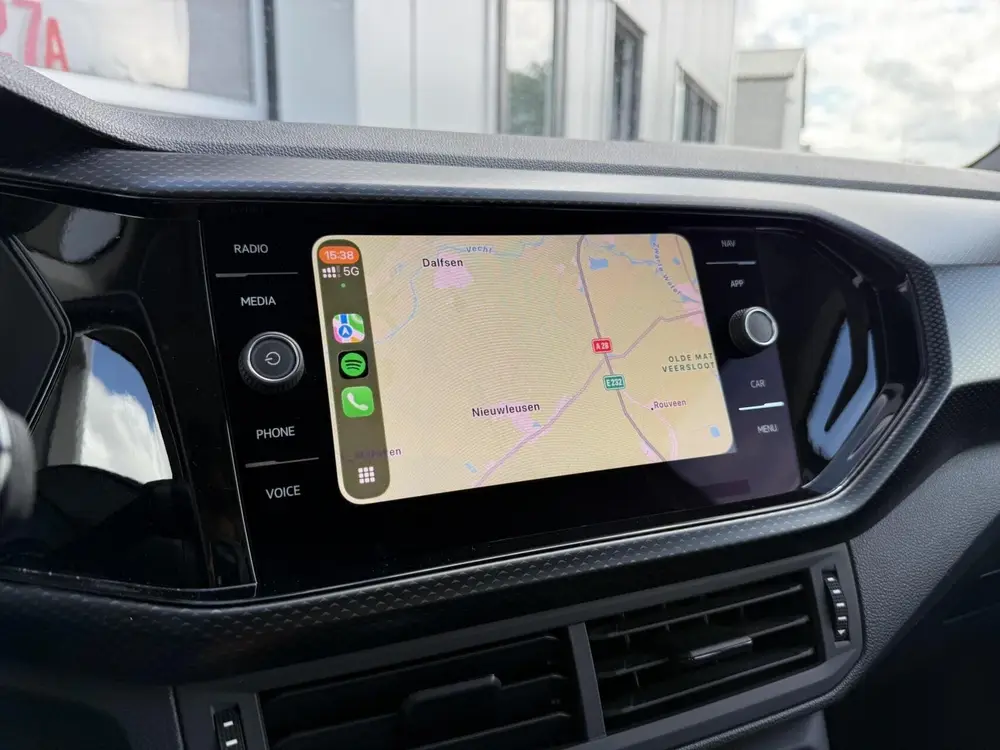 Volkswagen T-Cross 1.0 TSI Life | LED | CarPlay | Adaptive C uit 2023, foto 14