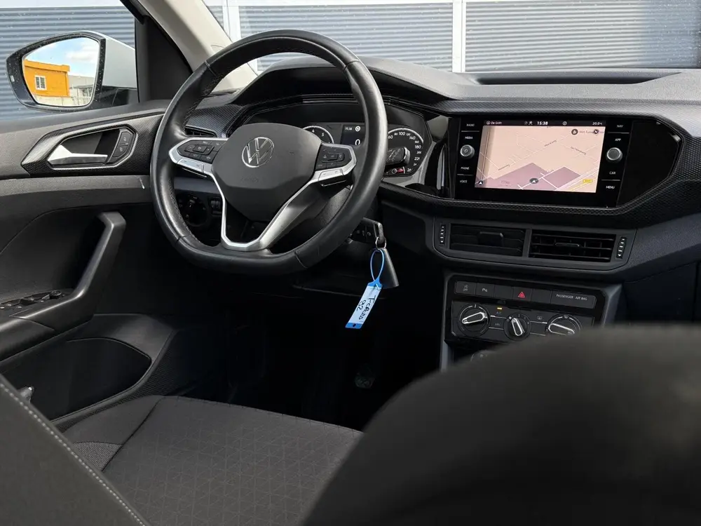 Volkswagen T-Cross 1.0 TSI Life | LED | CarPlay | Adaptive C uit 2023, foto 3