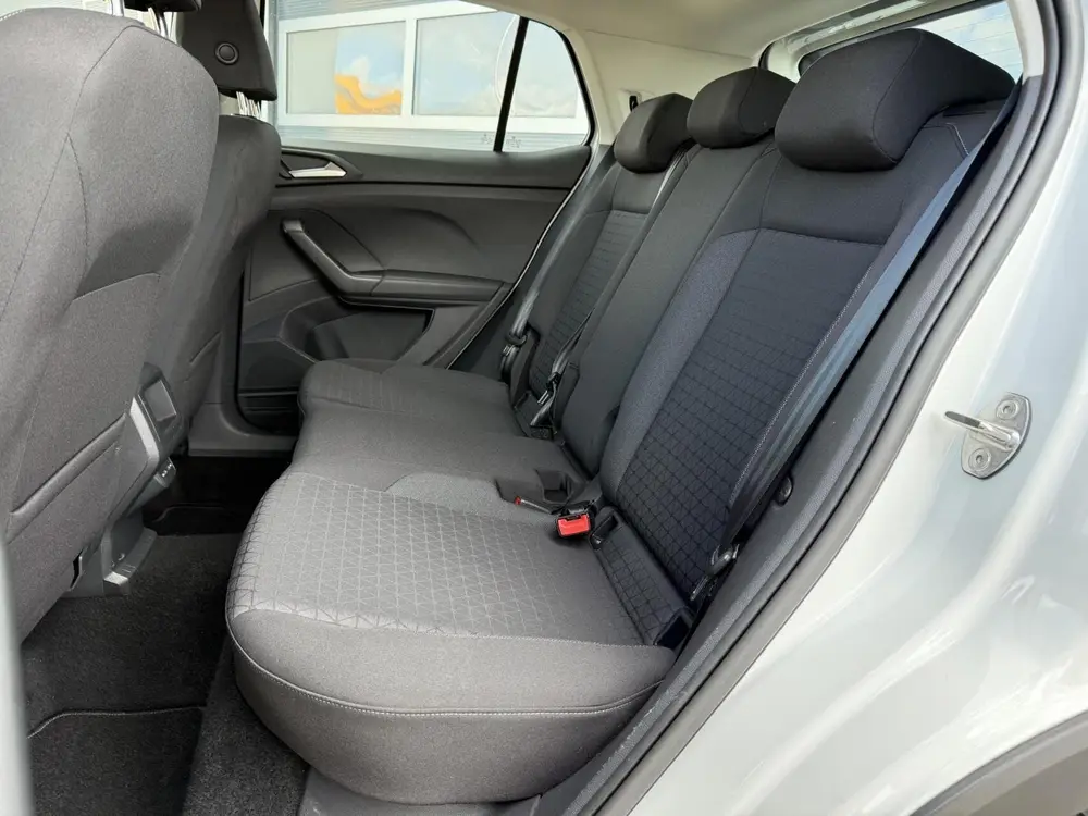 Volkswagen T-Cross 1.0 TSI Life | LED | CarPlay | Adaptive C uit 2023, foto 5