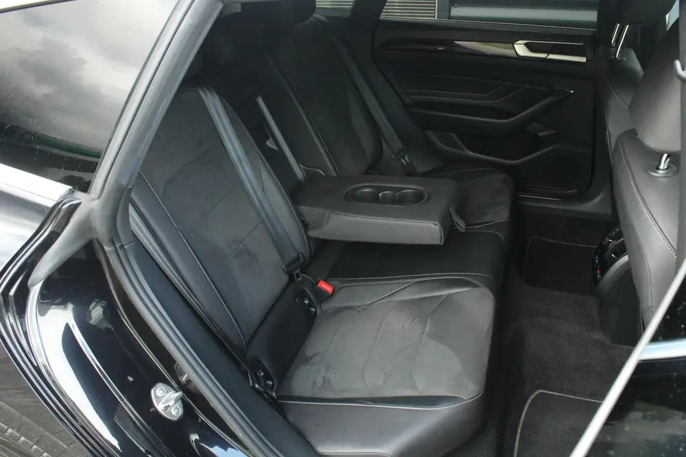 Volkswagen Arteon Shooting Brake 1.4 TSI eHybrid 218pk DSG R uit 2021, foto 19