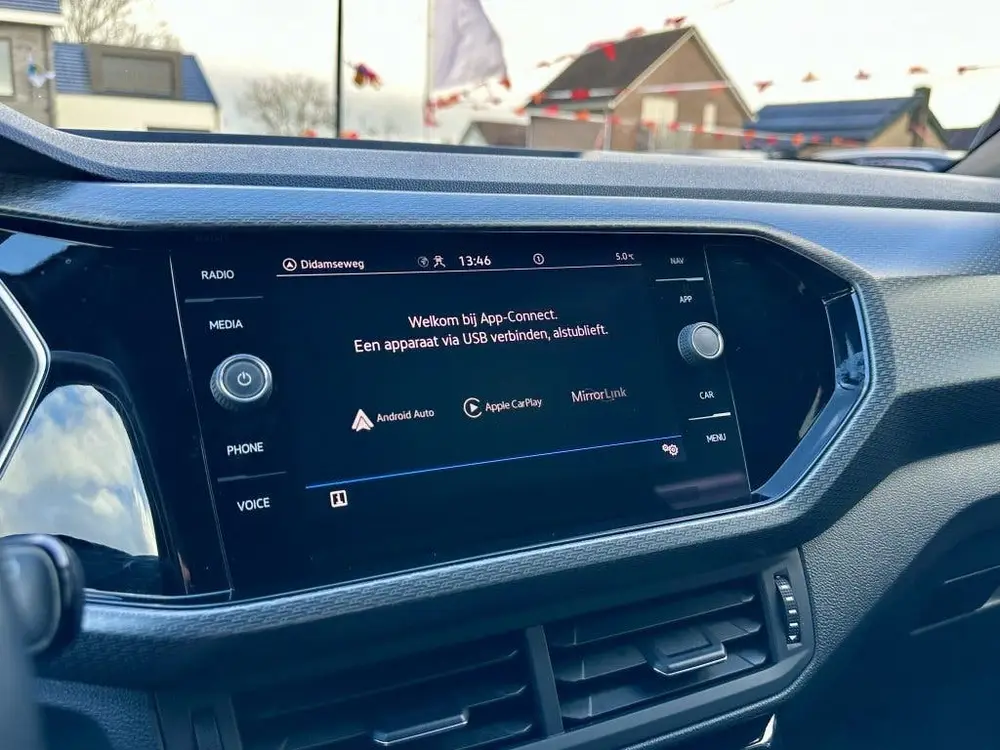 Volkswagen T-Cross 1.0 TSI R-Line 110PK DSG Automaat Camera uit 2022, foto 6