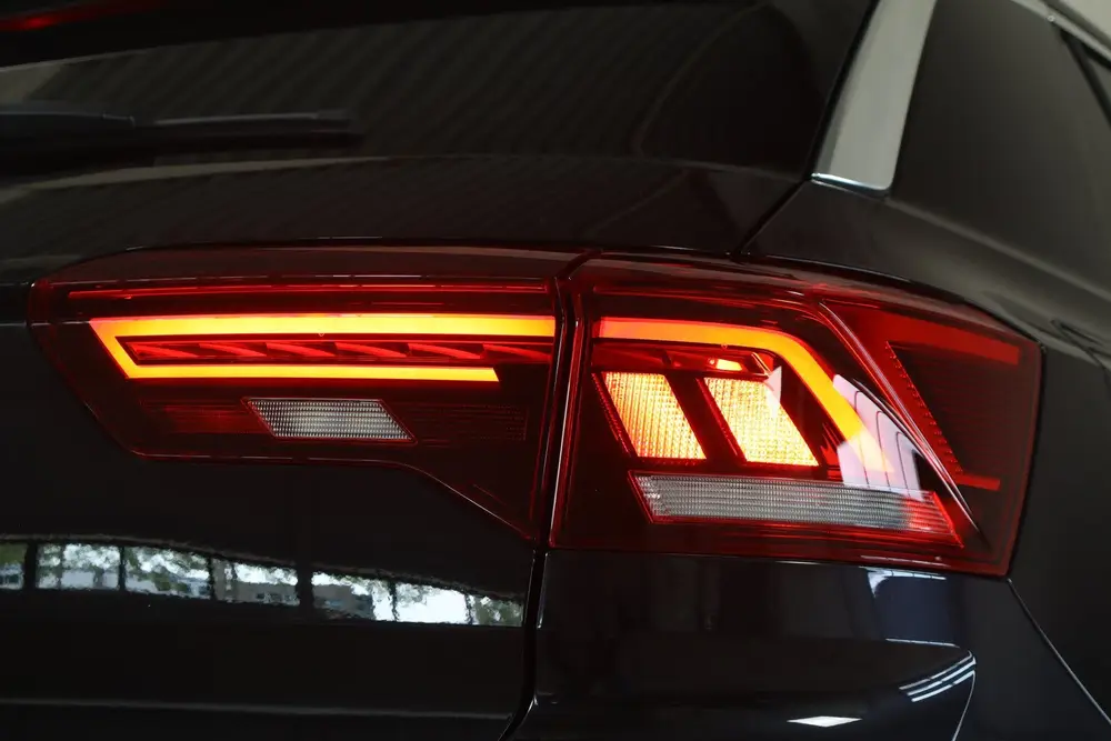 Volkswagen T-Roc 2.0 TSI 4Motion Sport - NL- Auto! Stoelverw uit 2020, foto 18