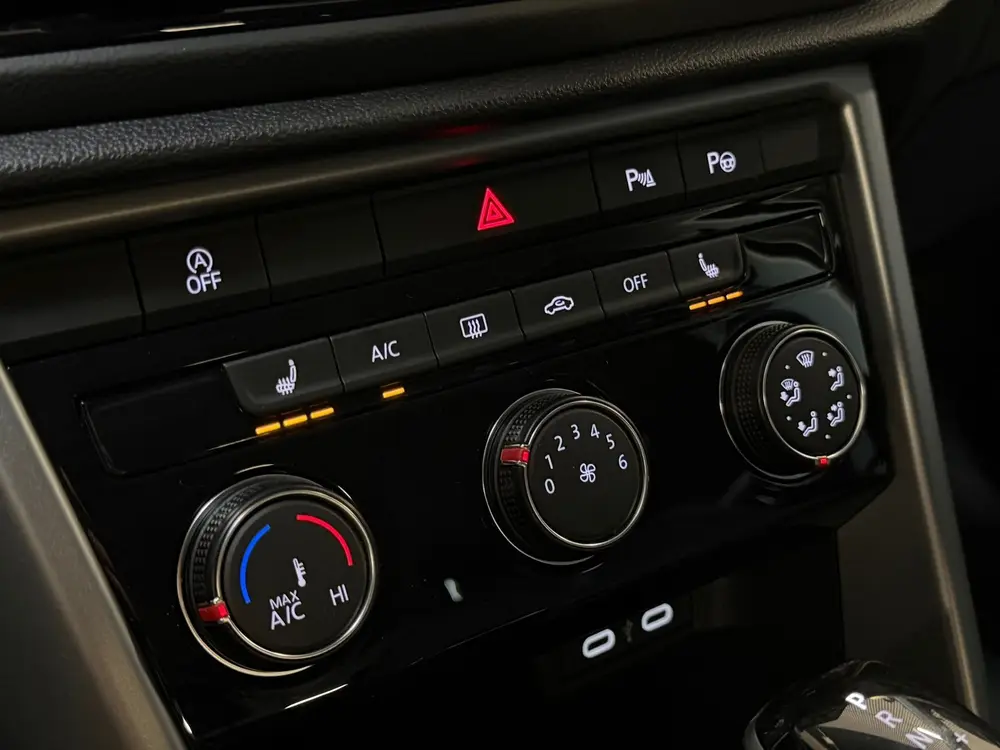 Volkswagen T-Roc 1.5 TSI Life AUTOMAAT|LED|DEALER ONDERHOUDE uit 2023, foto 15