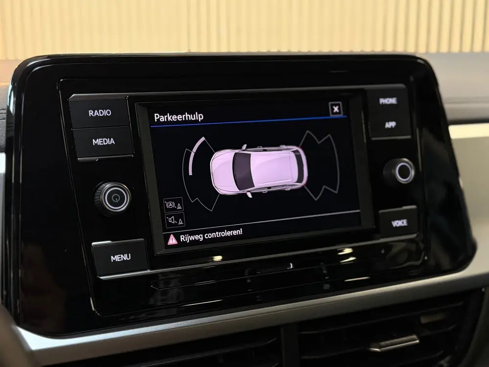 Volkswagen T-Roc 1.5 TSI Life AUTOMAAT|LED|DEALER ONDERHOUDE uit 2023, foto 17